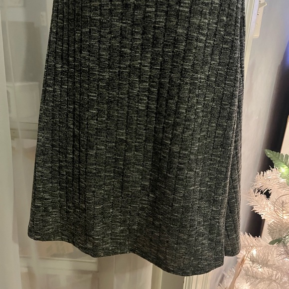 Maddie Zeigler  grey knit dress criss cross up top - Picture 9 of 9